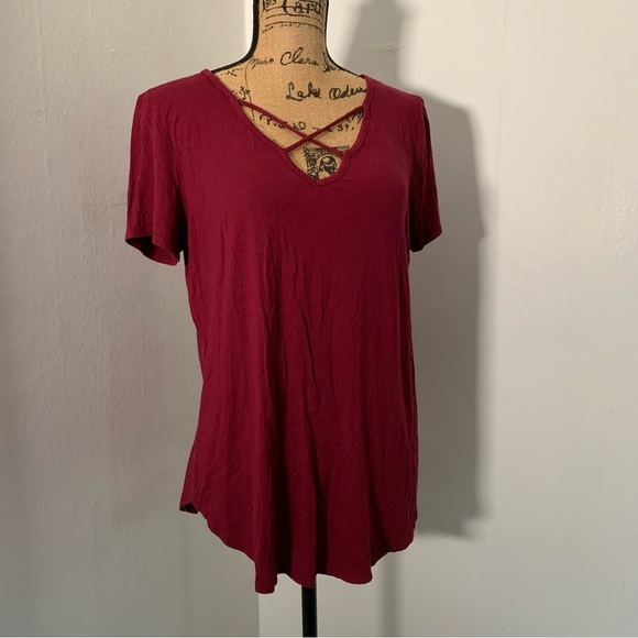 Emory Park Red Tee with Criss Cross Style - Picture 1 of 7